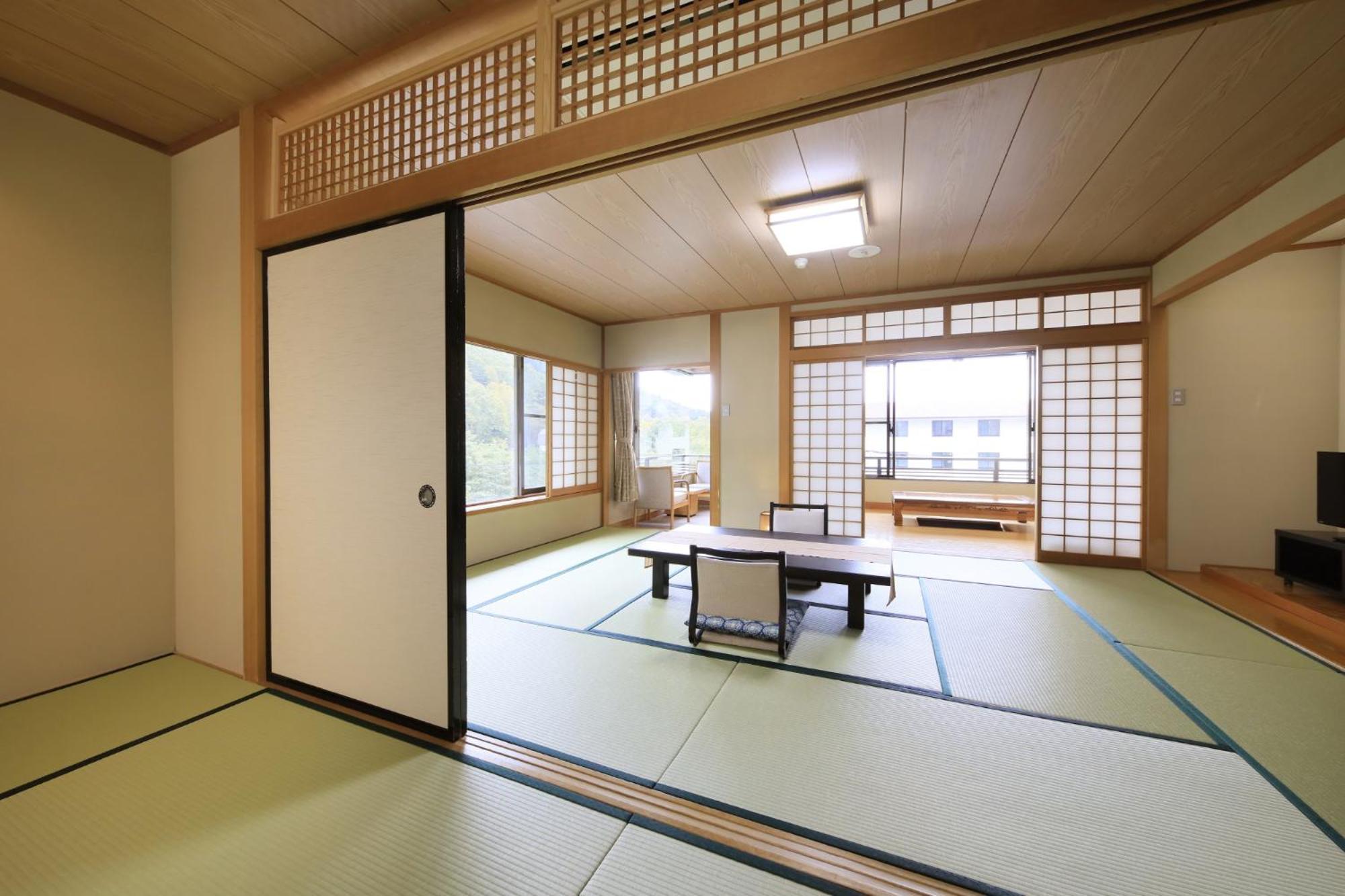 ホテル 湯守釡屋 日光市 エクステリア 写真